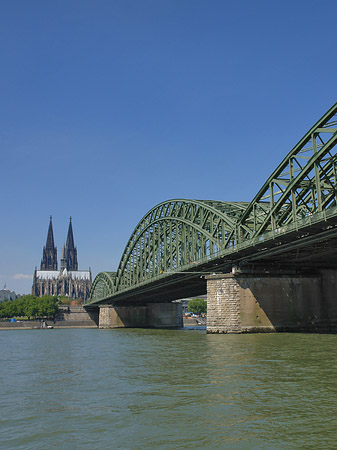 Hohenzollernbrücke am Kölner Dom