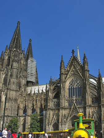 Fotos Bimmelbahn fährt zum Kölner Dom | Köln