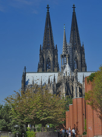 Steinmauer zum Kölner Dom