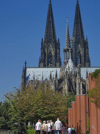 Steinmauer zum Kölner Dom