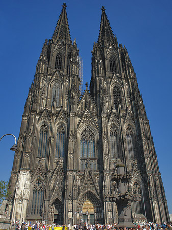 Foto Menschen beim Kölner Dom