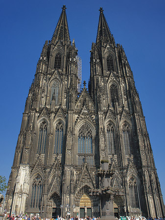 Westfassade des Kölner Doms