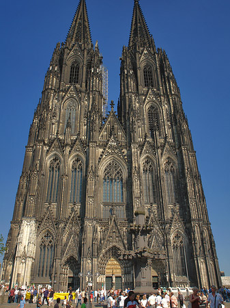 Foto Westfassade des Kölner Doms