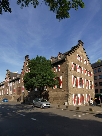 Fotos Kölnisches Stadtmuseum mit Straße