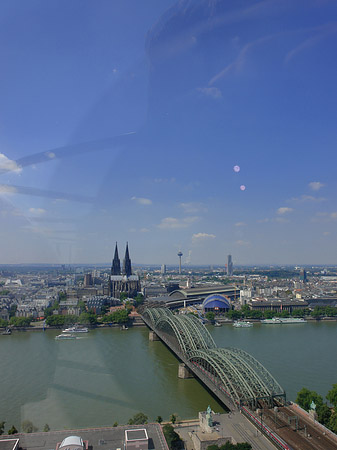 Foto Hohenzollernbrücke und Kölner Dom