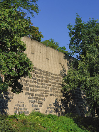 Stadtmauer am Sachsenring Fotos