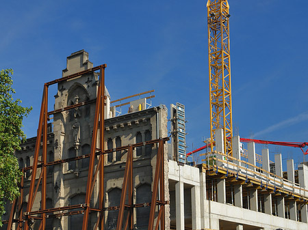 Foto Baustelle auf der Kreuzung Komödienstraße Tunisstraße