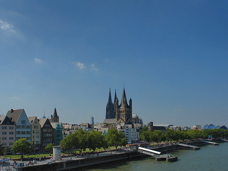 Frankenwerft am Rhein Foto 