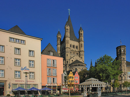 Foto Groß St Martin hinter Fischmarkt - Köln