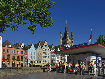 Foto Köln-Düsseldorfer vor Groß St.Martin - Köln