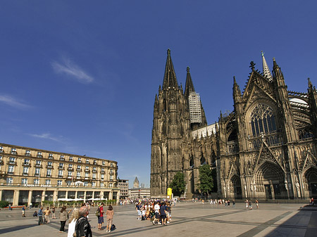 Foto Kölner Dom mit Domhotel - Köln