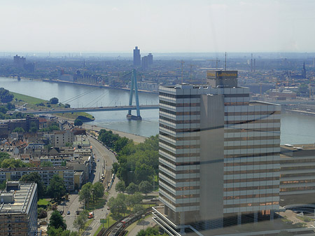 Foto Severinsbrücke mit Lufthansa - Köln