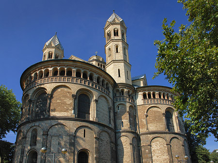 Seitentürme und Westturm der St Aposteln