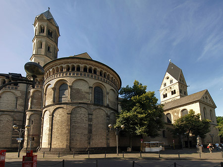 Fotos Seitentürme und Westturm der St Aposteln