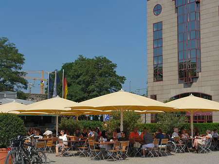 Fotos Schirme auf der Urbanstraße